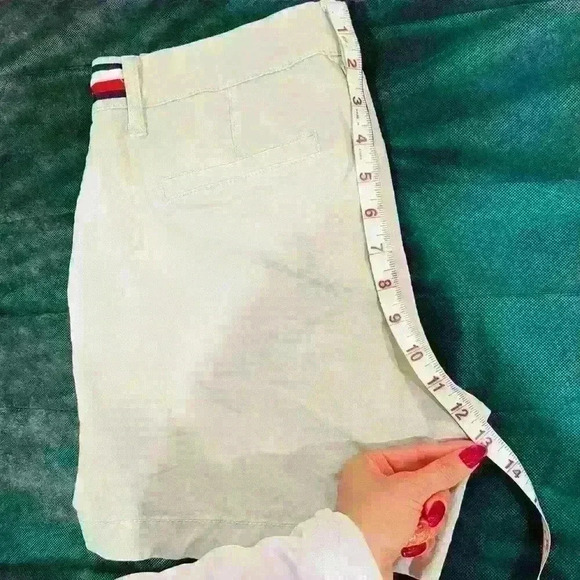 🔥Tommy Hilfiger Short🔥 - Picture 8 of 9